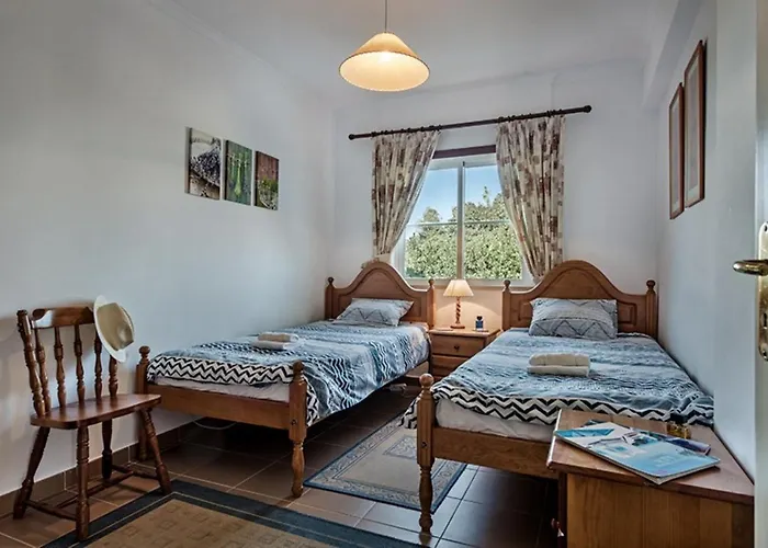 Casa Alto Do Perogil Tavira-3 Bedroom House With Pool & Free Wifi
